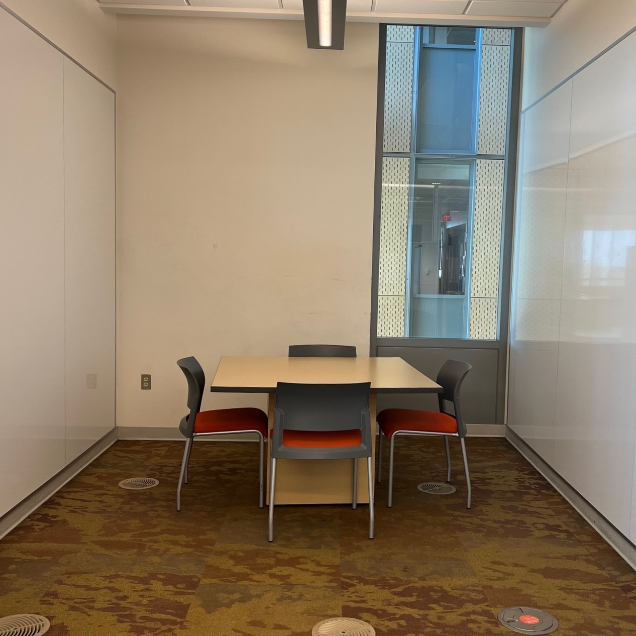 Photo of the innovation zone study alcove